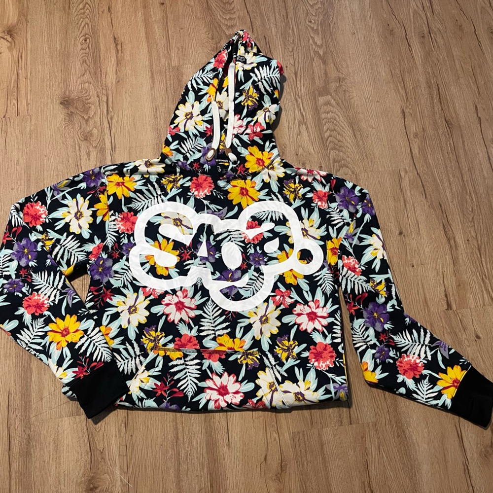 SAGA Hoodie